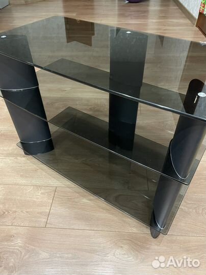 Стеклянная тумба под тв; журнальный столик
