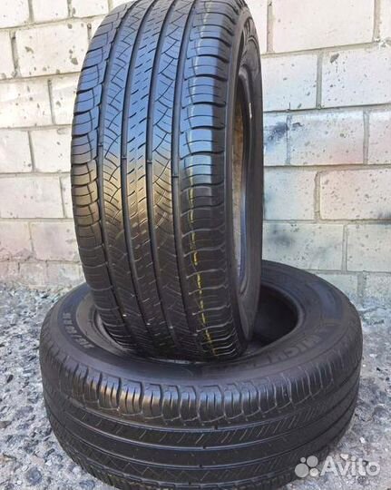 Michelin Latitude Tour HP 215/60 R16