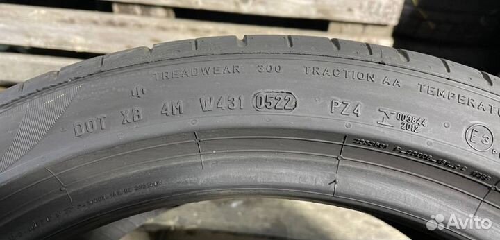 Pirelli P Zero PZ4 235/40 R18