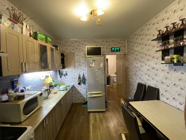 2-к. квартира, 53 м², 4/4 эт.