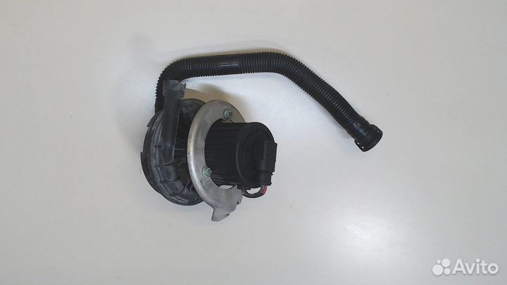 Нагнетатель воздуха Audi A8 (D3), 2004