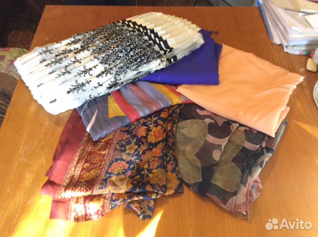 Отрезы шелковых тканей : натур., синтетические