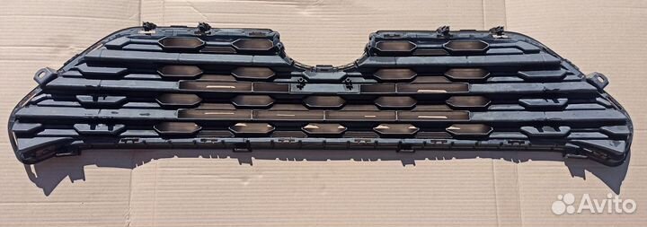 Передняя решетка радиатора Toyota RAV4 xa50