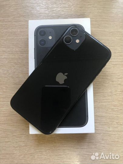 iPhone 11, 64 ГБ
