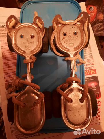 Роликовые коньки