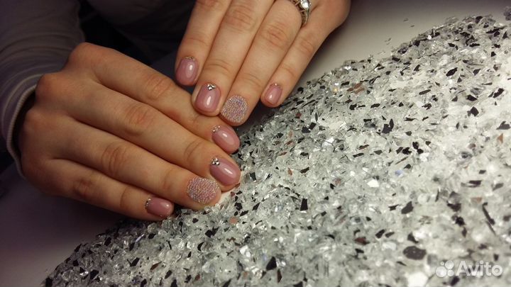 Маникюр, педикюр