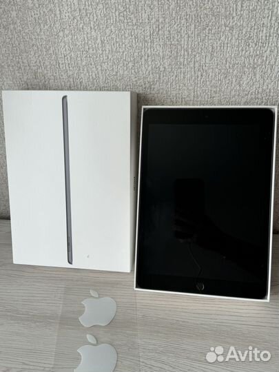 Apple iPad 10.2 (модель 2021 года) wi-fi 64 гб