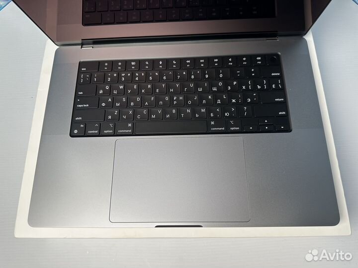 MacBook Pro 16 2021 512Gb Space Gray (комплект)