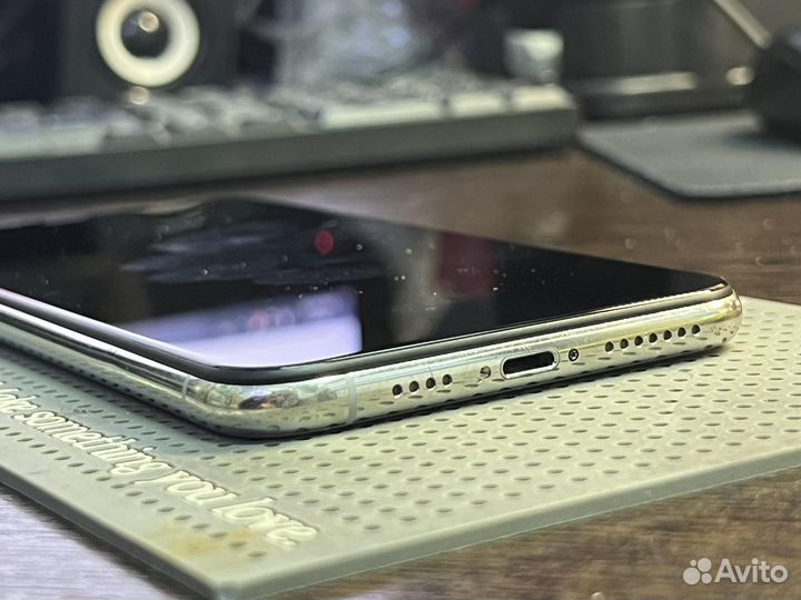 iPhone Xs Max, 64 ГБ
