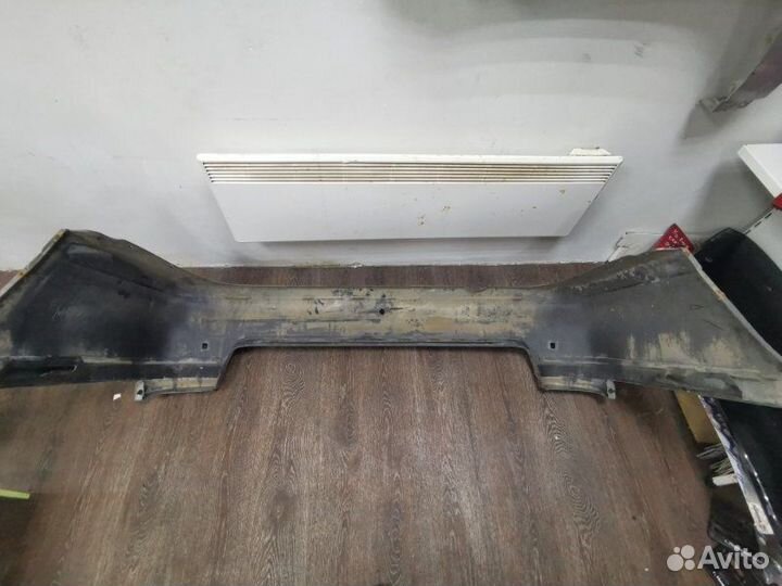 Бампер задний Nissan Presage