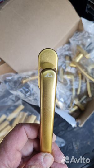 Ручка оконная рото