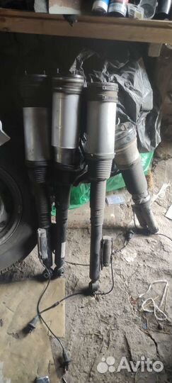 Стойка задняя,передняя на w220