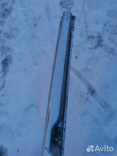 Центральная стойка кузова правая УАЗ Патриот 409