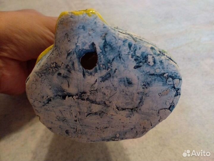 Статуэтка из глины (свисток)