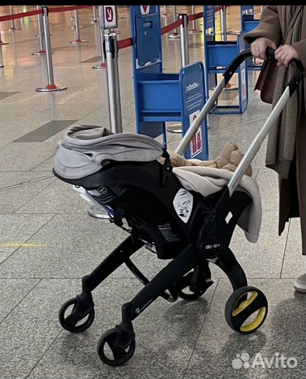 Автолюлька коляска doona