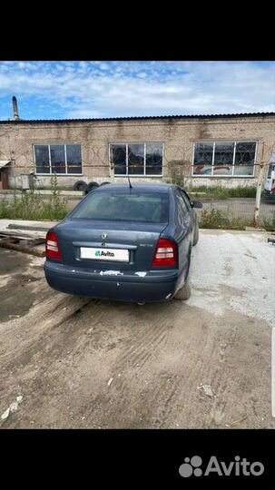 Skoda Octavia 1.6 МТ, 2008, 195 000 км