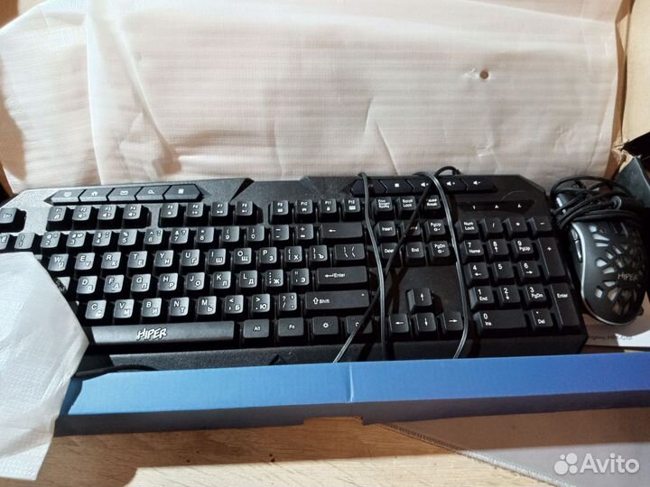 Игровая клавиатура и мышь