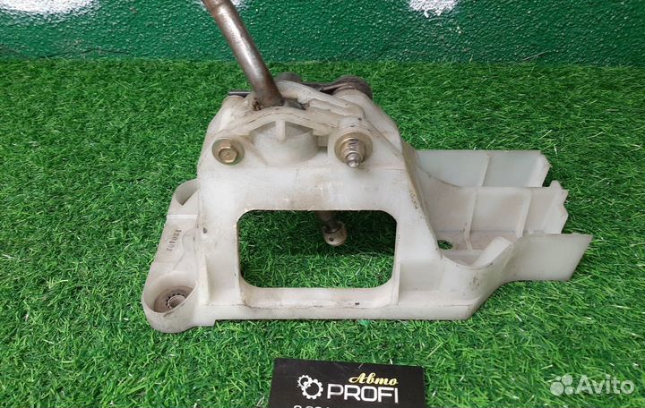 В наличии: Кулиса на Mitsubishi Lancer 9