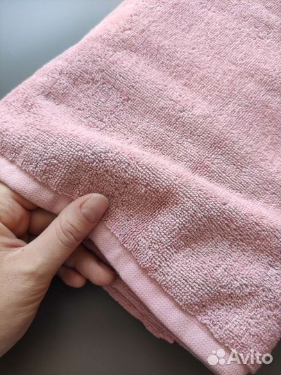 Полотенце на подарок с вышивкой