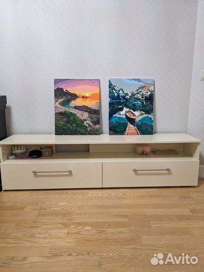 Продается тумба под тв