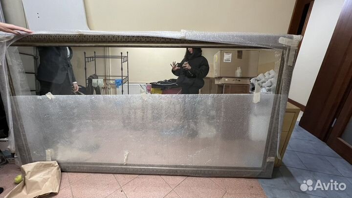 Зеркало напольное в деревянной раме