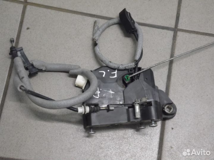 Замок двери передний левый Рендж Ровер l322