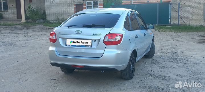 LADA Granta 1.6 МТ, 2015, 107 500 км