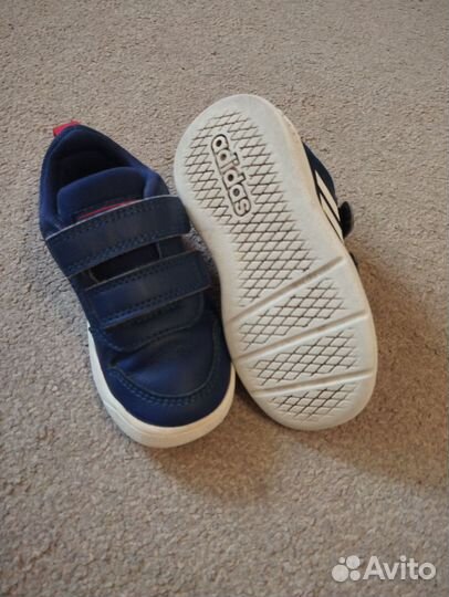 Кроссовки для мальчика р. 23