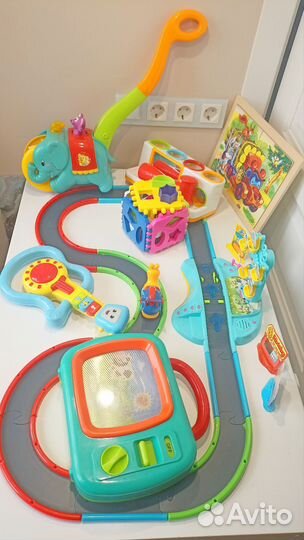 Большой пакет игрушек для малыша