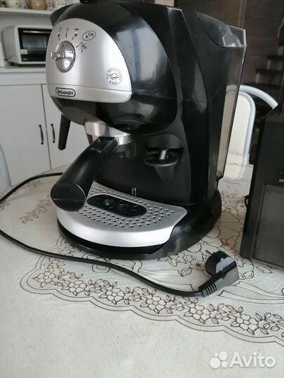 Кофемашина delonghi