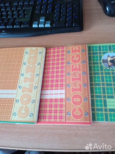 Продам тетради в клетку 48 листов