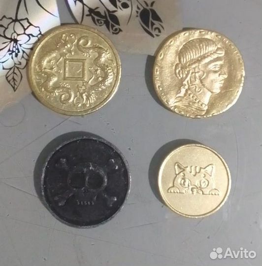 Монеты / магнеты штучно Золото магнитного моря