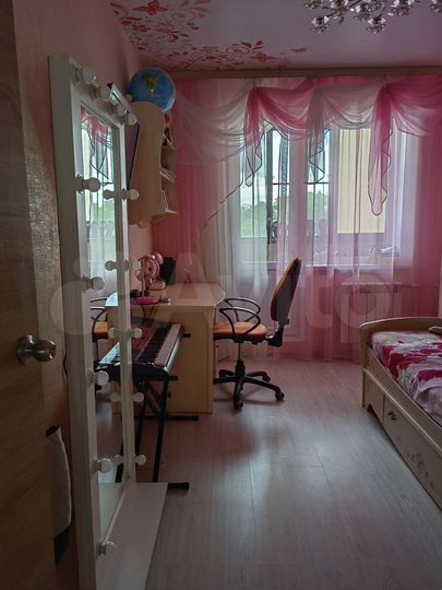 2-к. квартира, 56 м², 6/10 эт.