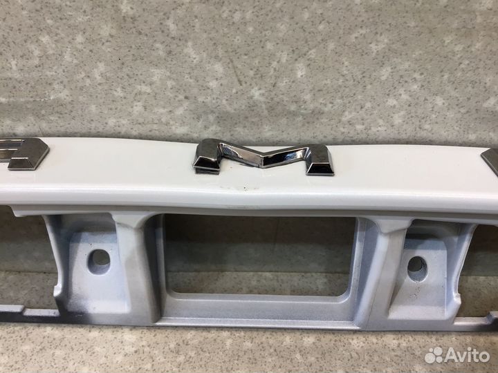 Накладка крышки багажника Toyota Camry V70 2017