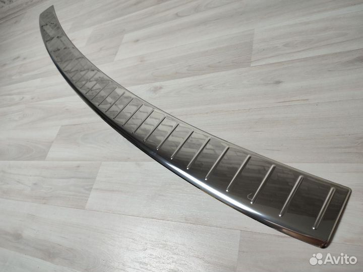 Накладка на задний бампер Volkswagen Caddy 15-20