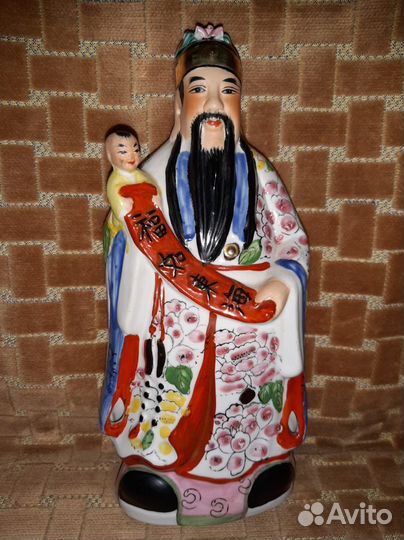 Фарфоровые статуэтки Китай