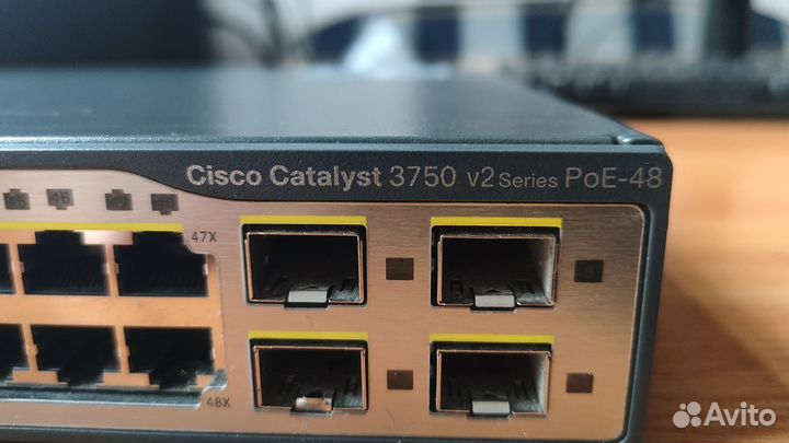2 коммутатора Cisco Catalyst 3750 v2 Series 48 пор