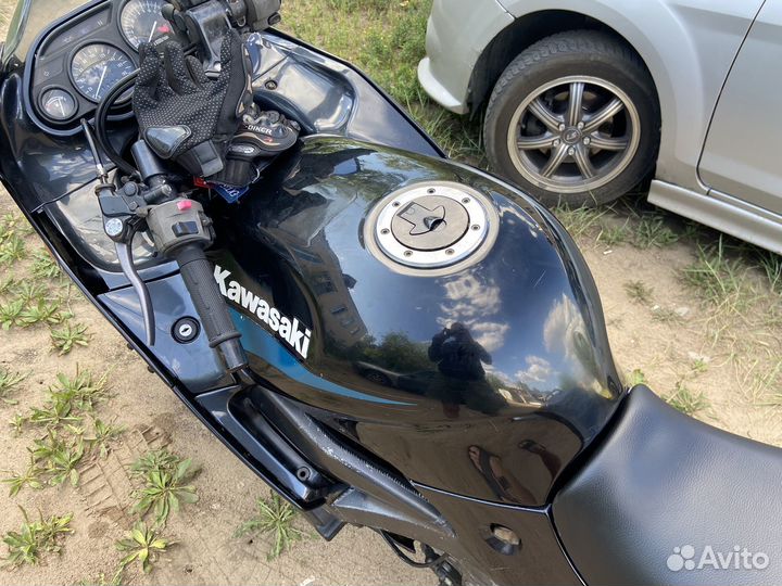 Kawasaki ZZR400-2