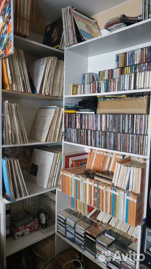 Музыка на виниле, кассетах, дисках