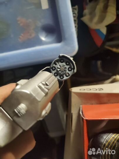 Пистолет на пистонах