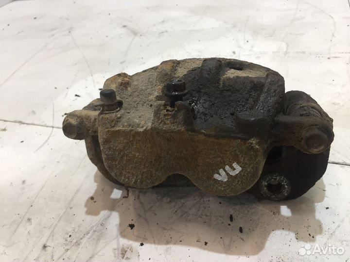 Суппорт передний левый