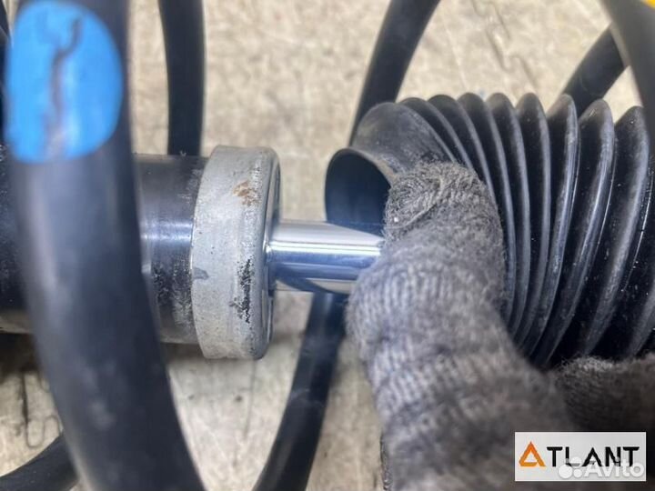 Стойка передняя правая nissan serena