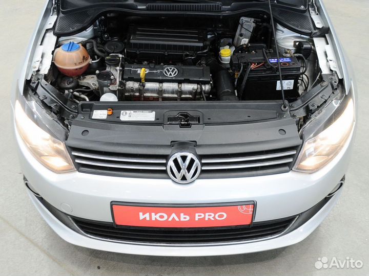 Volkswagen Polo 1.6 AT, 2011, 157 700 км