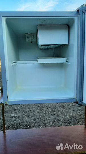 Холодильник маленький