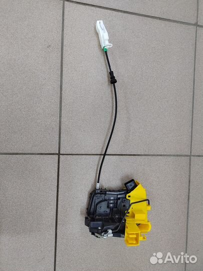 Замок передний левый Sonata DN8 81310-L1010