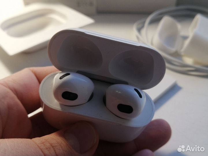 Беспроводные наушники apple airpods 3