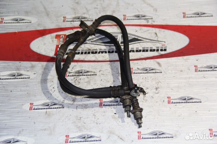 Тормозной шланг перед c Toyota Ractis NCP100 1NZ-F