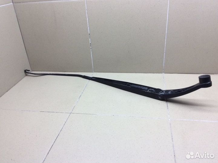 Поводок стеклоочистителя передний правый Hyundai