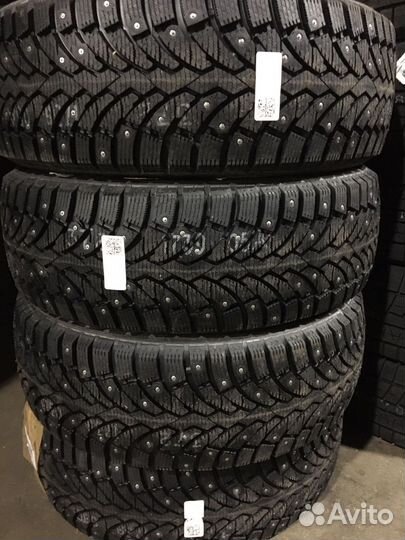 Formula Ice 215/55 R17 98T