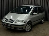 Volkswagen Sharan 1.8 AT, 2002, 154 688 км, с пробегом, цена 569 888 руб.